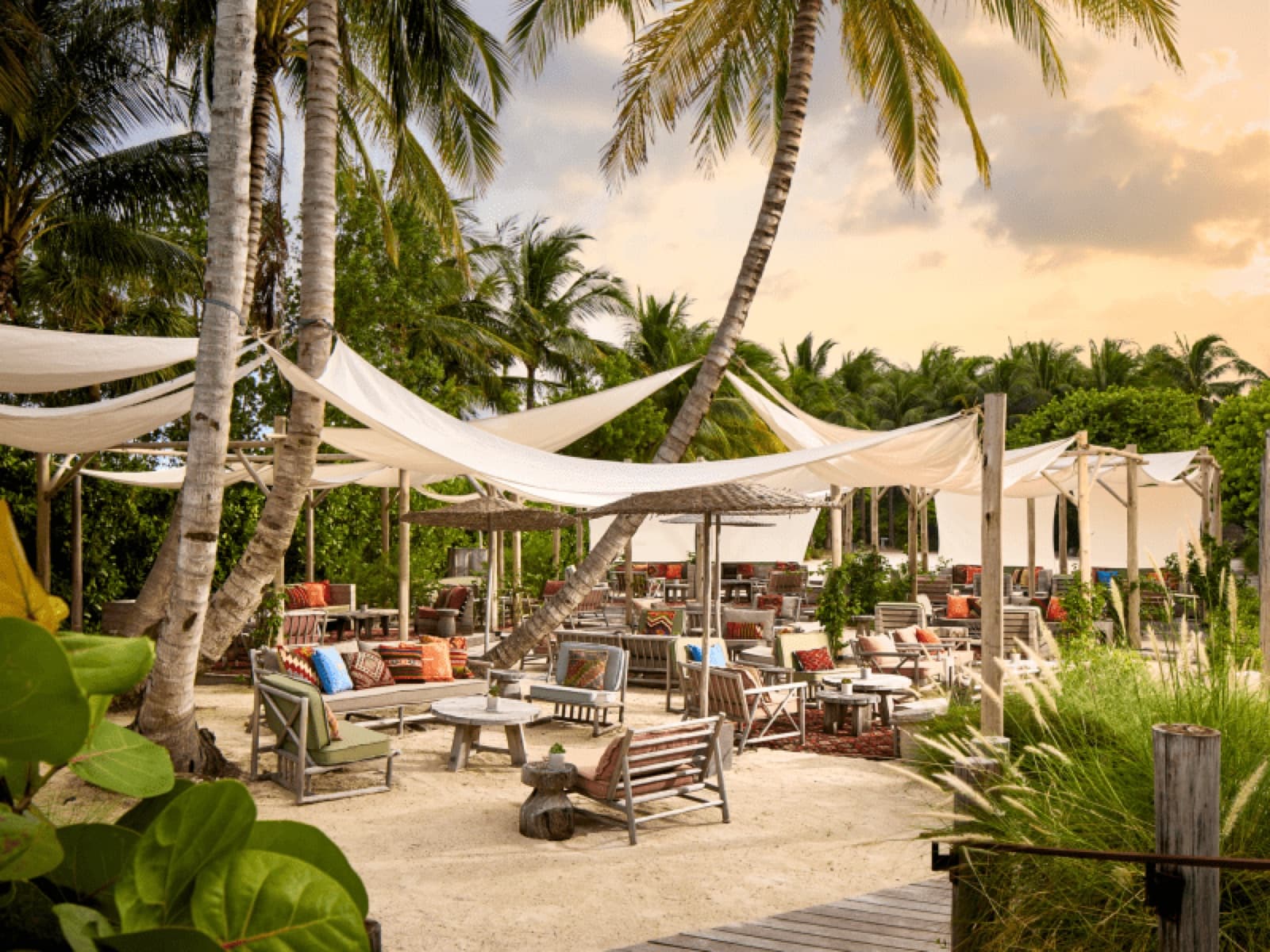 Tala Beach Sunday — Beach day