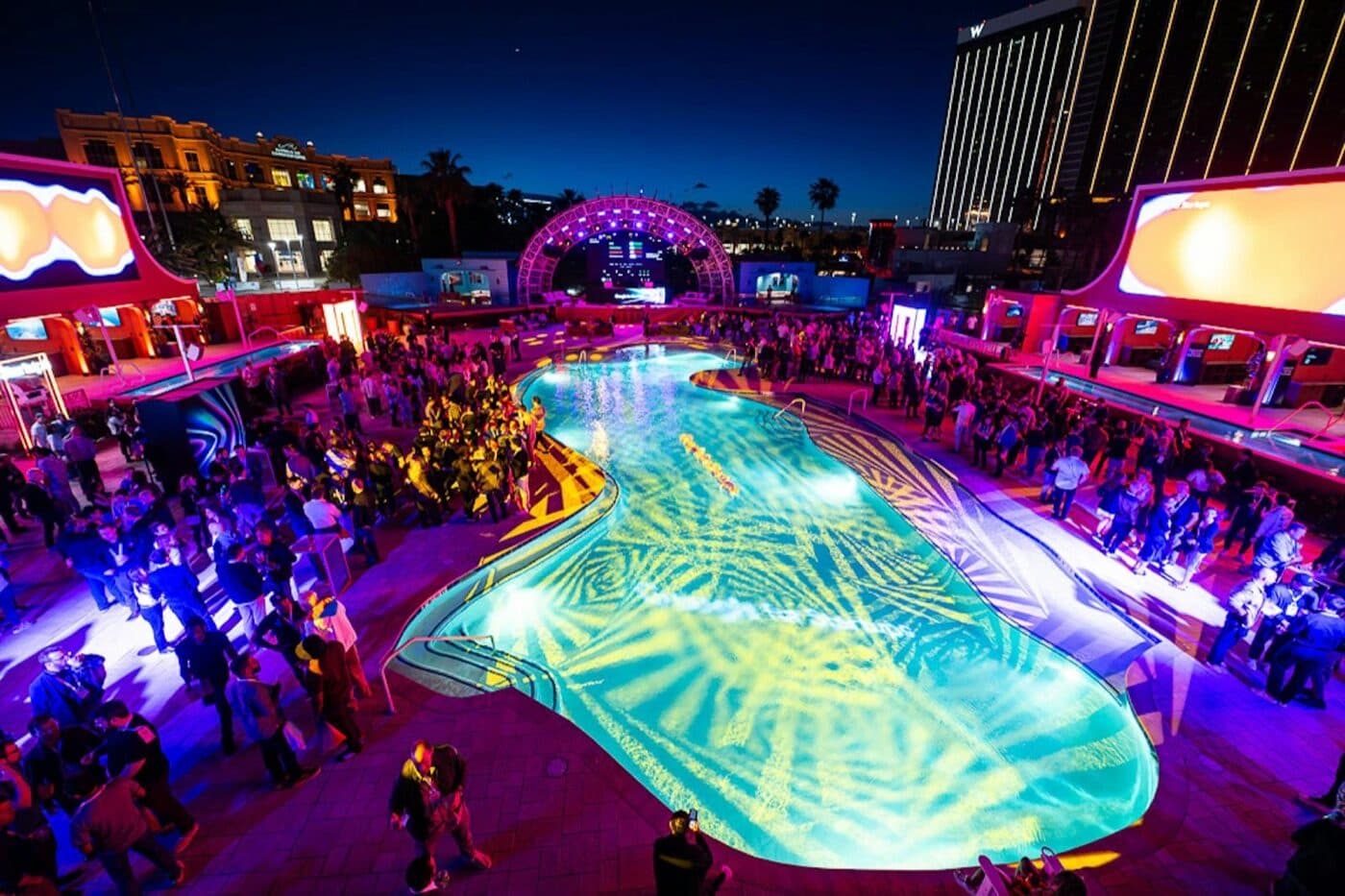 Tailgate Beach Club Monday — Monday Night Blitz | Washington Vs. San Francisco